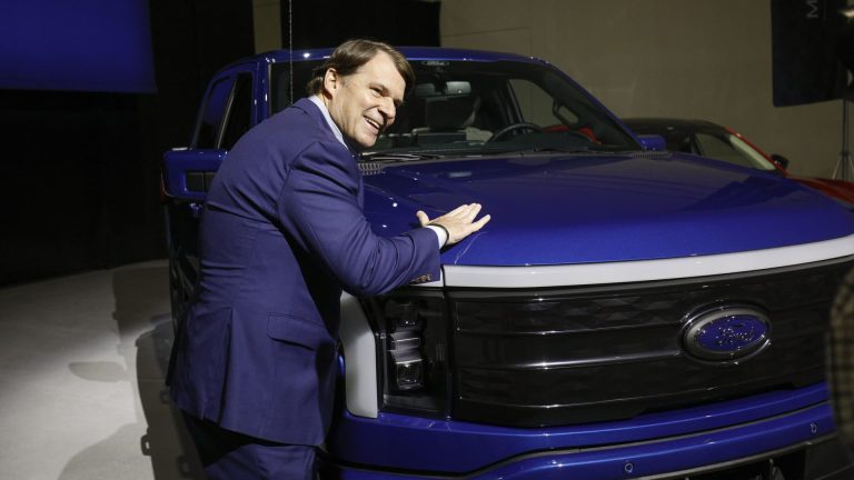 Ford F-150 Lightning EV manufacturing halted till finish of subsequent week