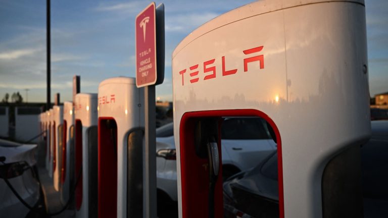 Tesla commits to open 7,500 chargers within the U.S. to different EVs