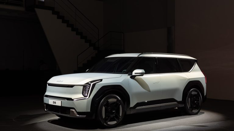 Kia’s EV9 7-passenger electrical SUV slated for U.S. this yr