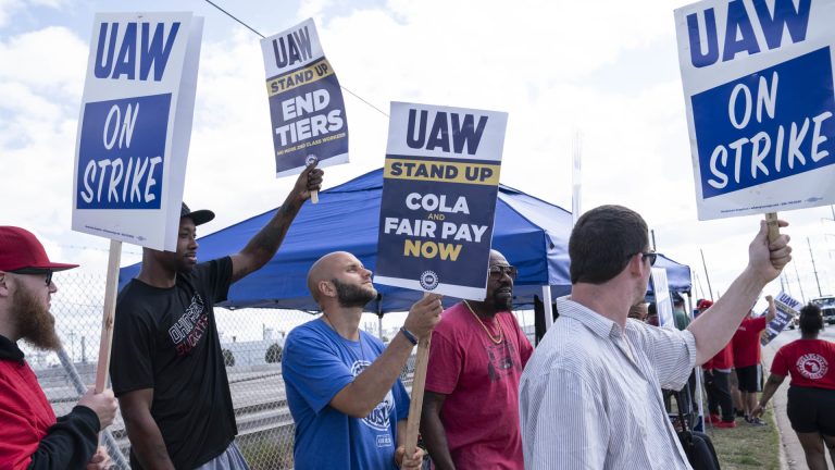UAW strike expands to 38 extra services at GM and Stellantis