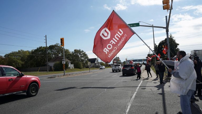GM, Canadian autoworkers union Unifor attain deal to finish strike