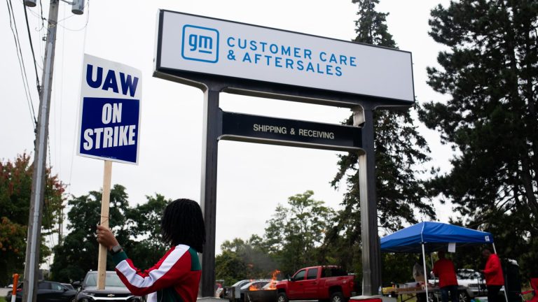 GM third quarter gross sales bounce 21% as UAW strike slowly expands