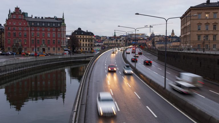 Stockholm bans diesel and fuel vehicles from driving downtown beginning 2025