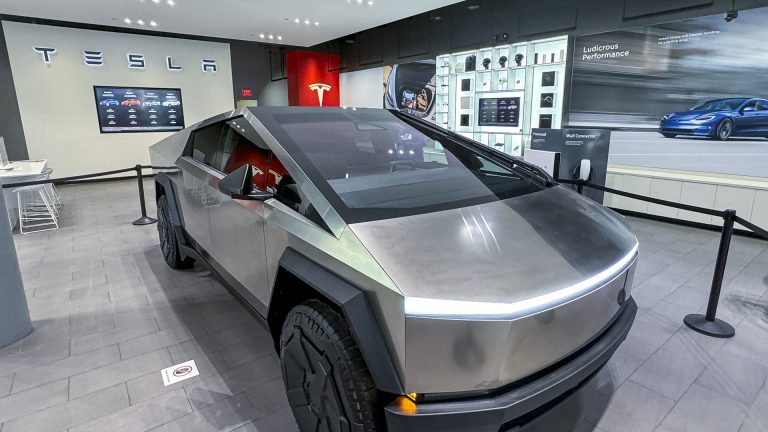 Tesla reported 485,000 deliveries in This autumn, bringing 2023 whole to 1.8 million