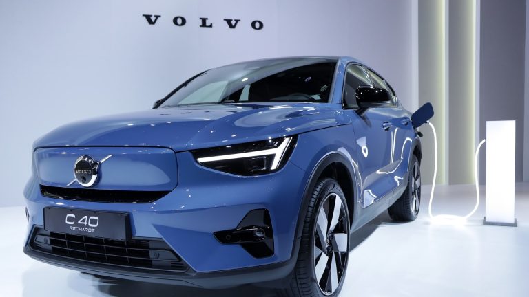 Volvo shares leap 21% on increased gross sales, plans to cease Polestar funding
