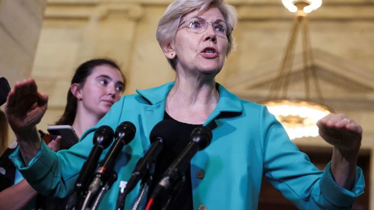 Sen. Warren presses SEC, once more, to analyze Tesla and Elon Musk