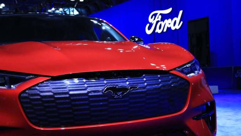 Ford College supplier coaching on EVs makes use of AI, gamification